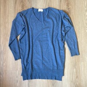 Dreamers Denim Blue Knit Top Size Small / Medium